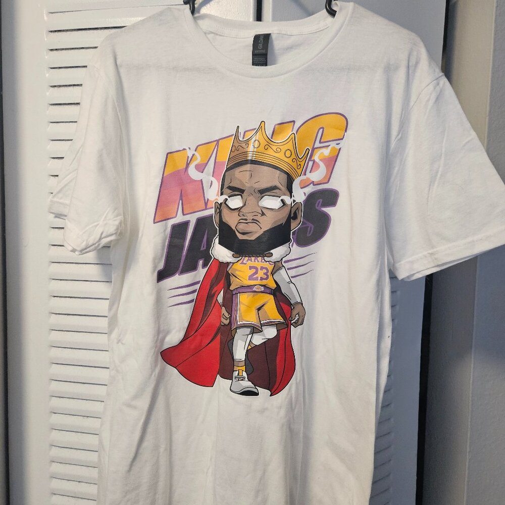 Lebron James King James Mens Size Medium White Shirt New Without Tags graphic